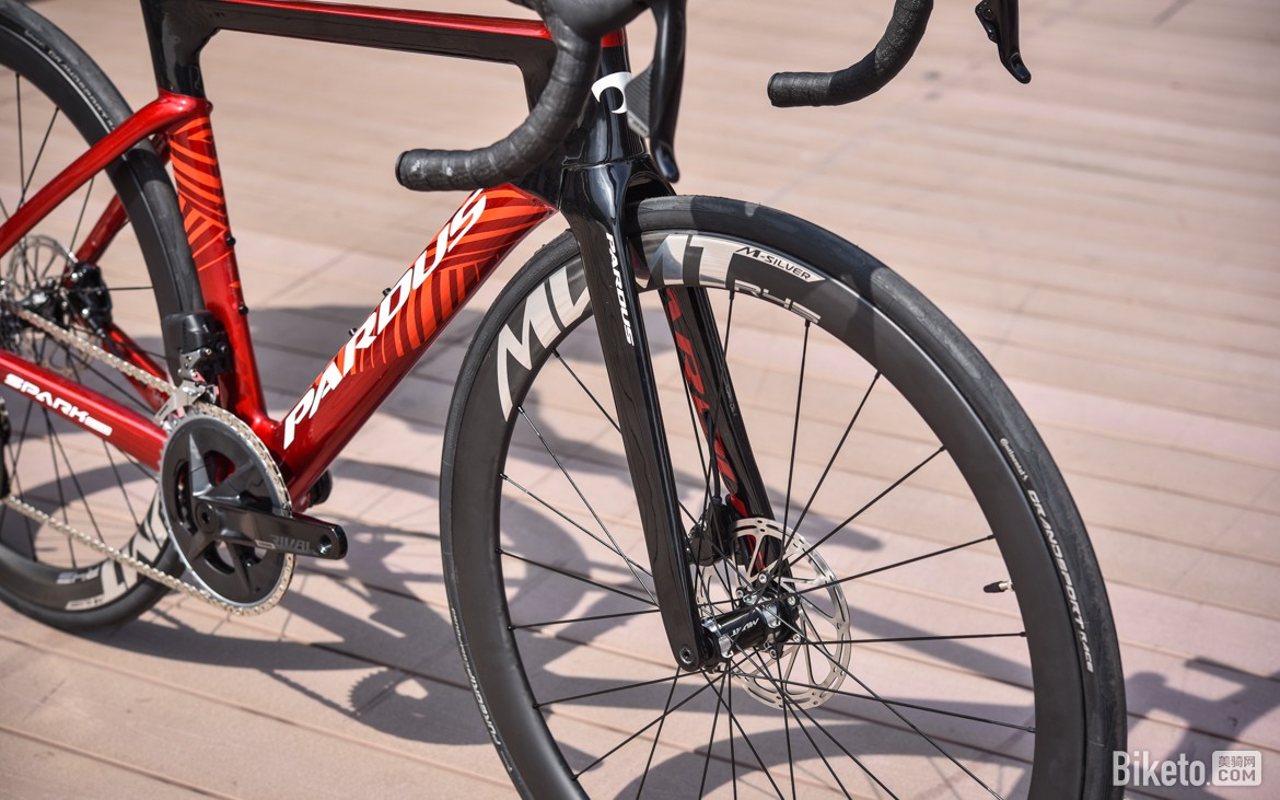 绕圈赛利器 瑞豹全新SPARK EVO公路车评测