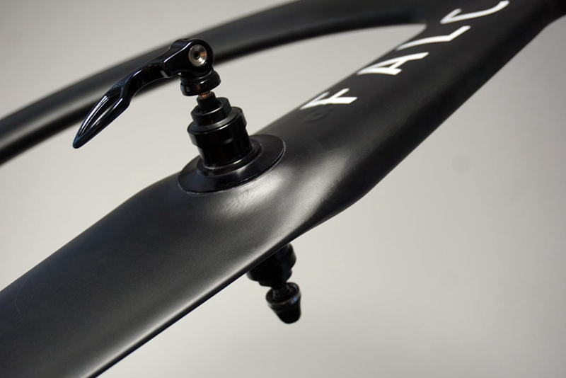 欧展新品:FFWD Falcon Project双叶刀概念