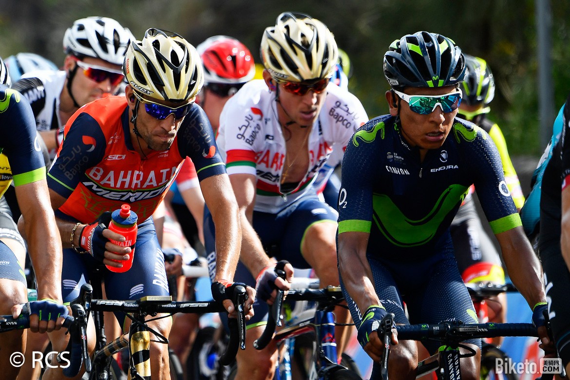 ����,�����