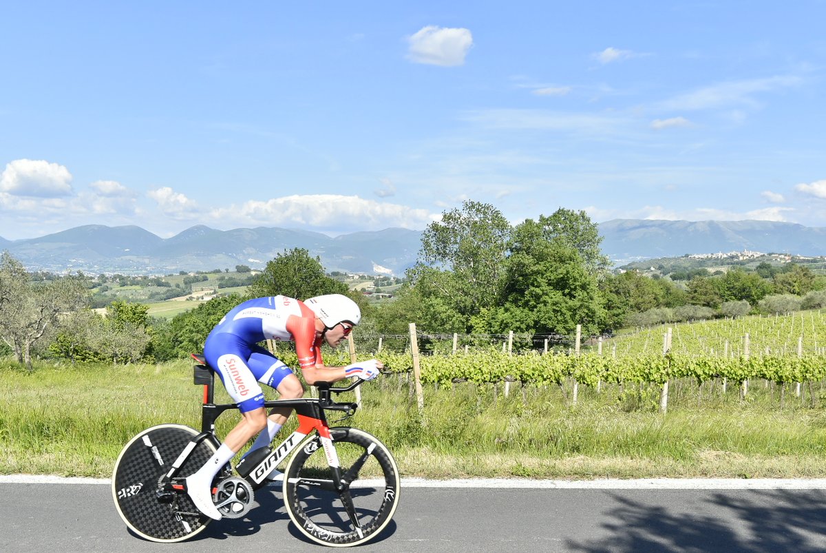 ����,������