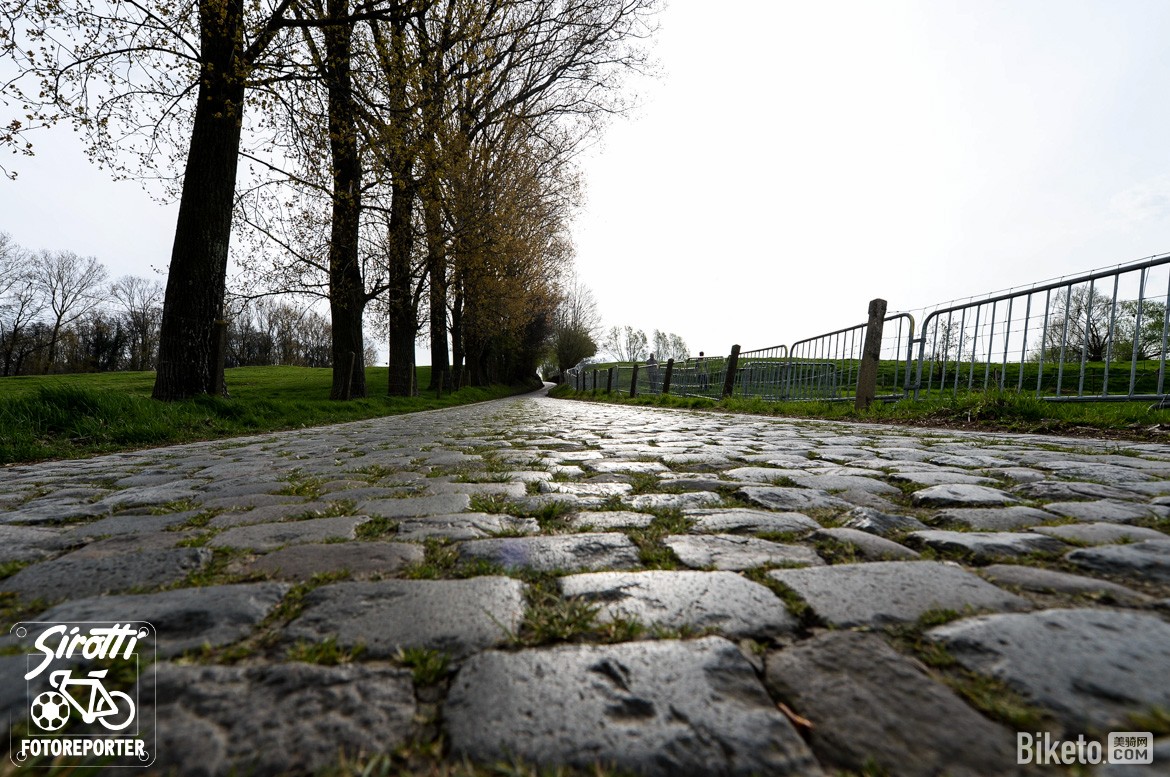 ��������˹