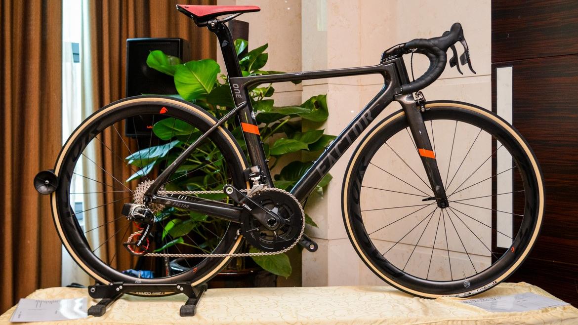 ��ʱ��or��˹��������FACTOR ONE����������ǩ��������