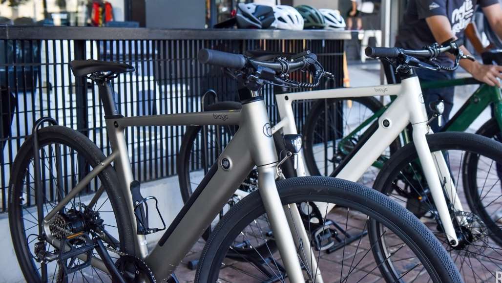 ������������  4��6000Ԫ��λ���е������Ƽ�