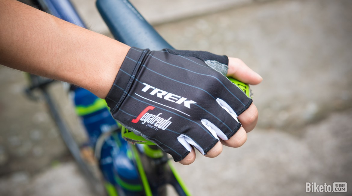 Trek-Segafredo RSL Glove