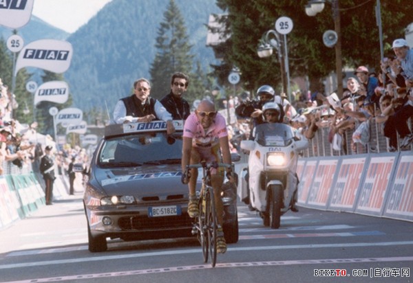 1999-giro-Pantani-vince-a-M.jpg