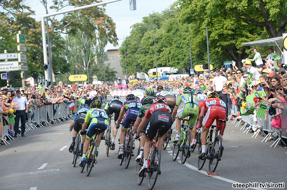 Tony Gallopin (Lotto - Belisol) at the back of the 28 men chasing group entering Mulhouse 2'45 down on Martin